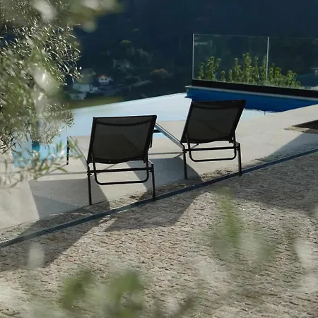 Oporto Cruz - Douro Valley * Baião