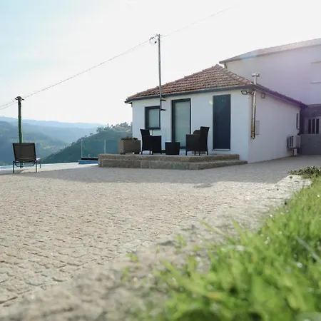 Oporto Cruz - Douro Valley Baião